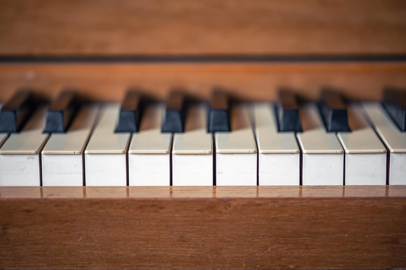 Transporte de Piano — detalhe do instrumento durante o atendimento